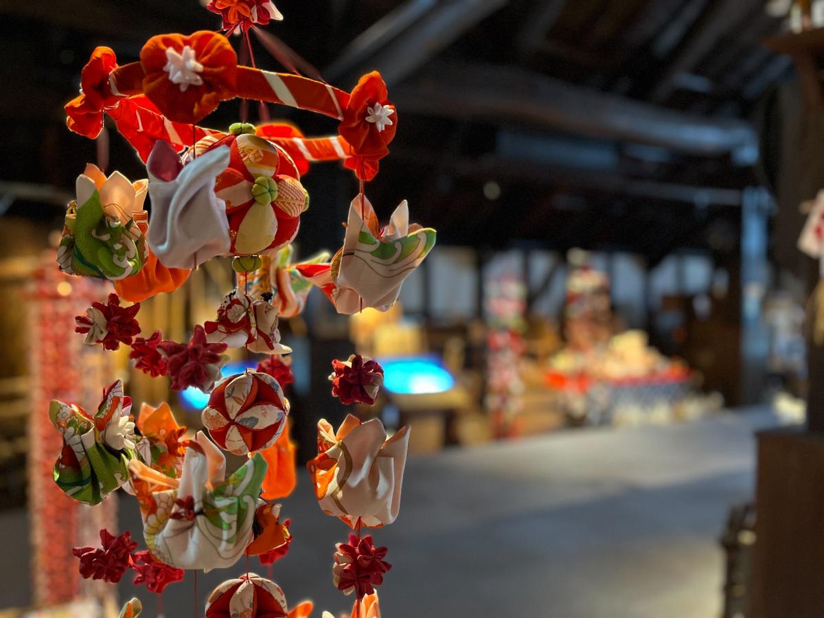 酒蔵の吊るし雛展