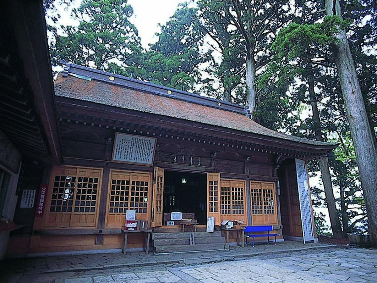 砥鹿神社奥宮
