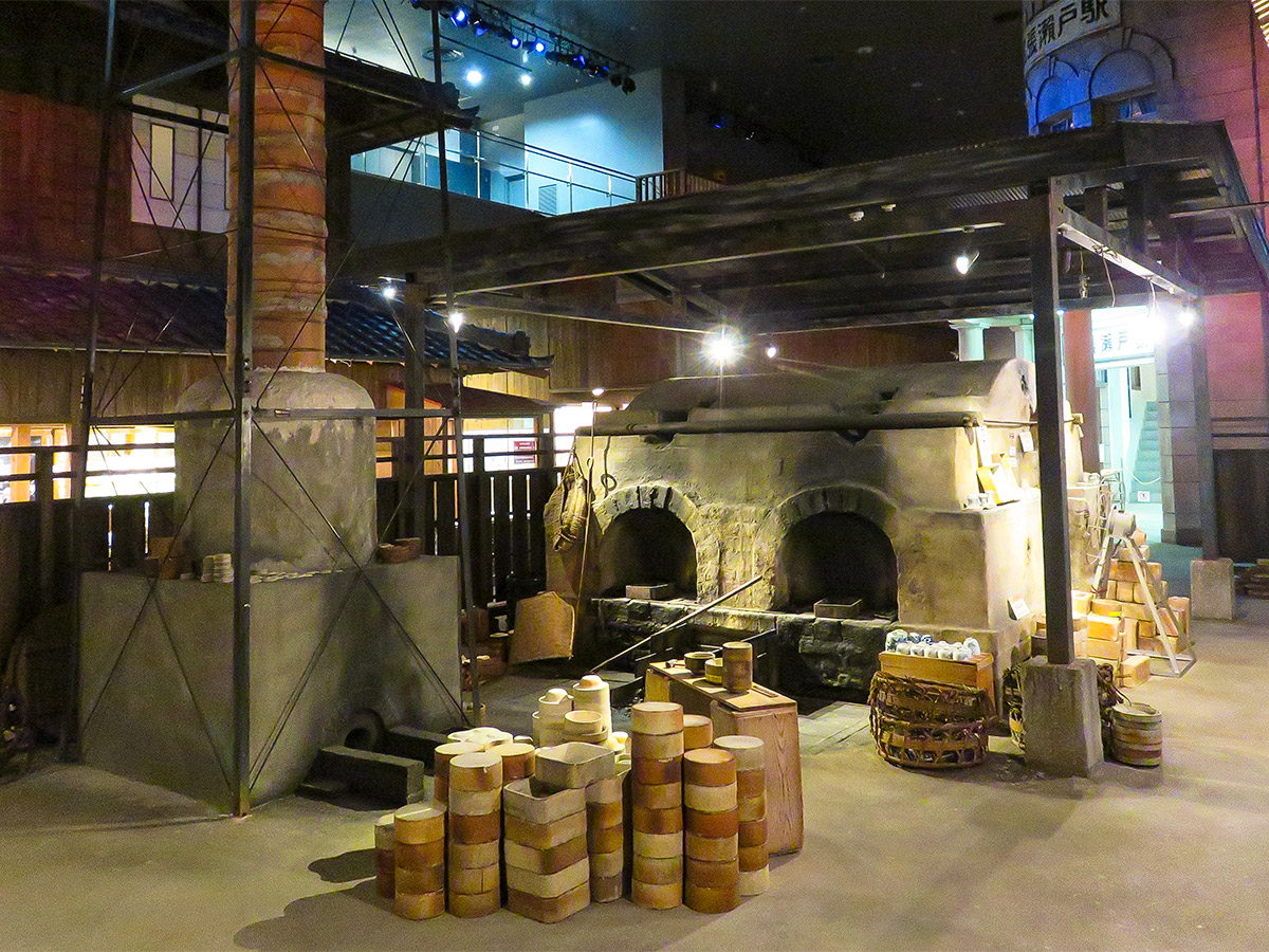 upload/recommend_course_languages/Enjoy the Art of Ceramics in a Serene Town Renowned for Pottery: Create Delightful Dishes and Enjoy Tea Time