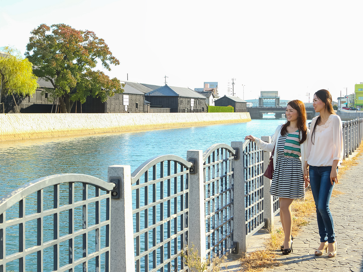 A relaxing stroll to experience Handa City's Storehouses District