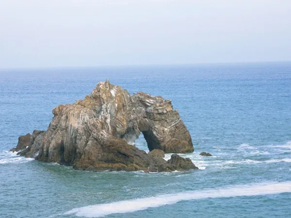 日出石門