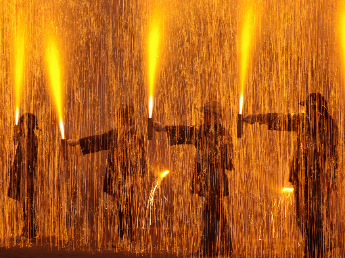 Fire Festival - Yayoi Flame Dance(Hono-no-Saiten - Yayoiho-no-Onomai)
