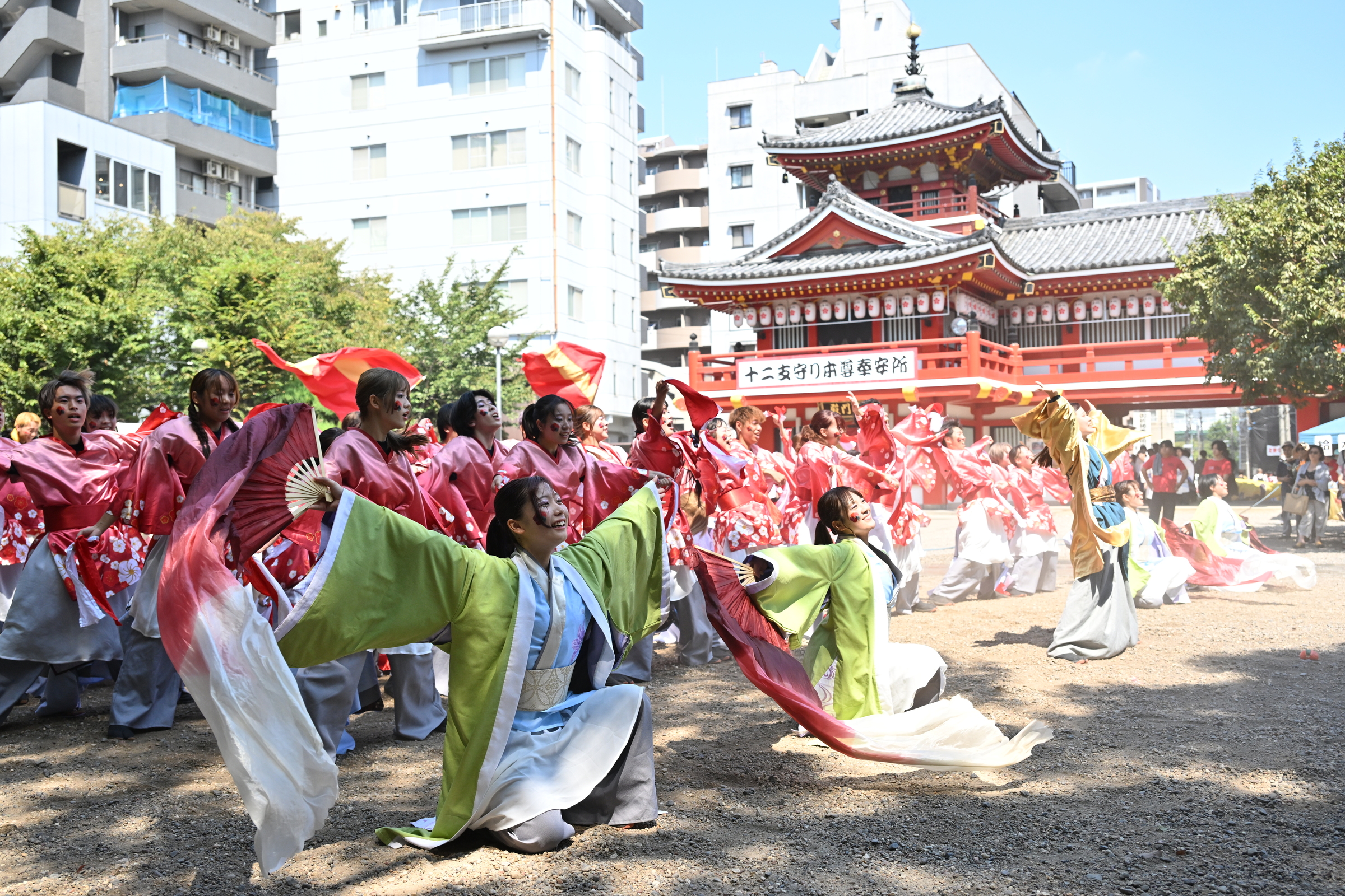 Nippon Domannaka Festival