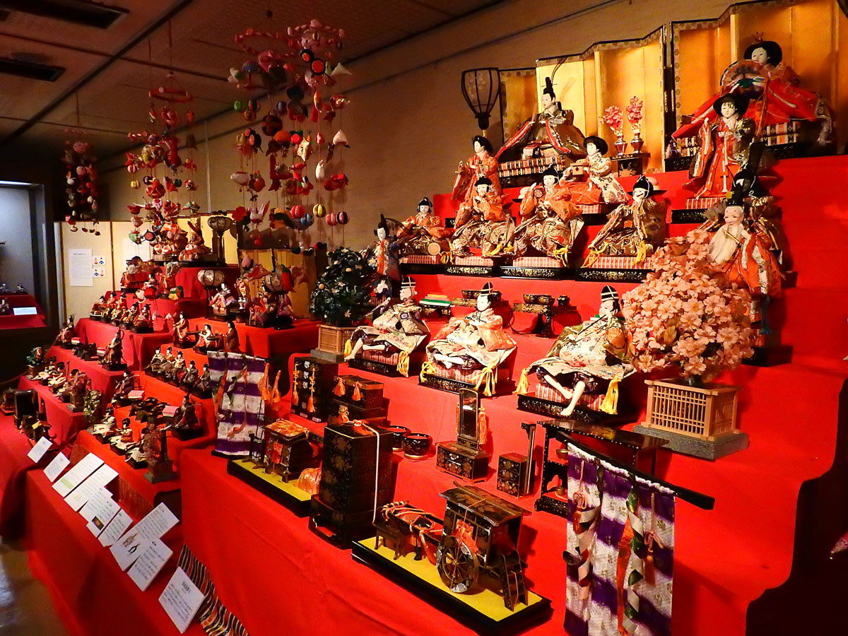 Iwasaki Castle Historical Museum special exhibition: Hina Dolls of Nisshin