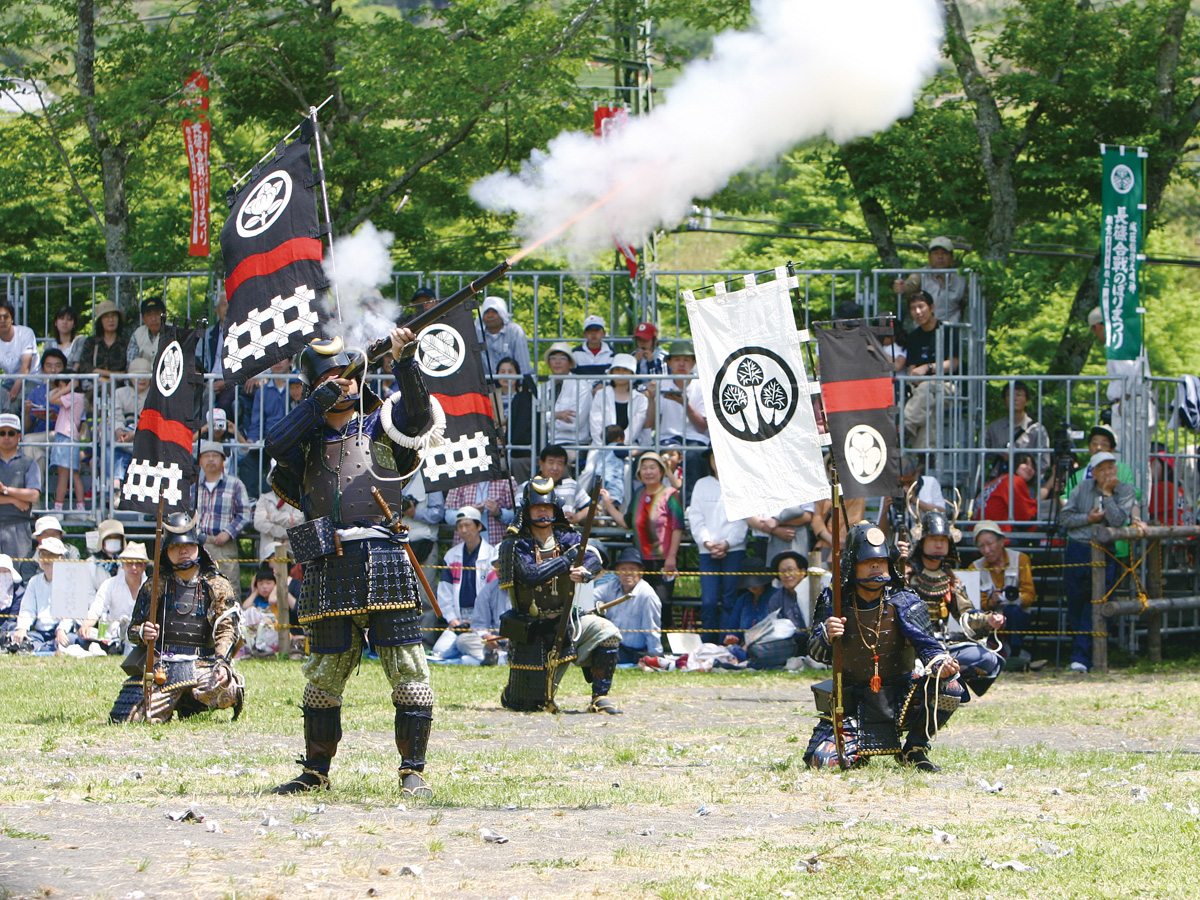長篠合戦のぼりまつり