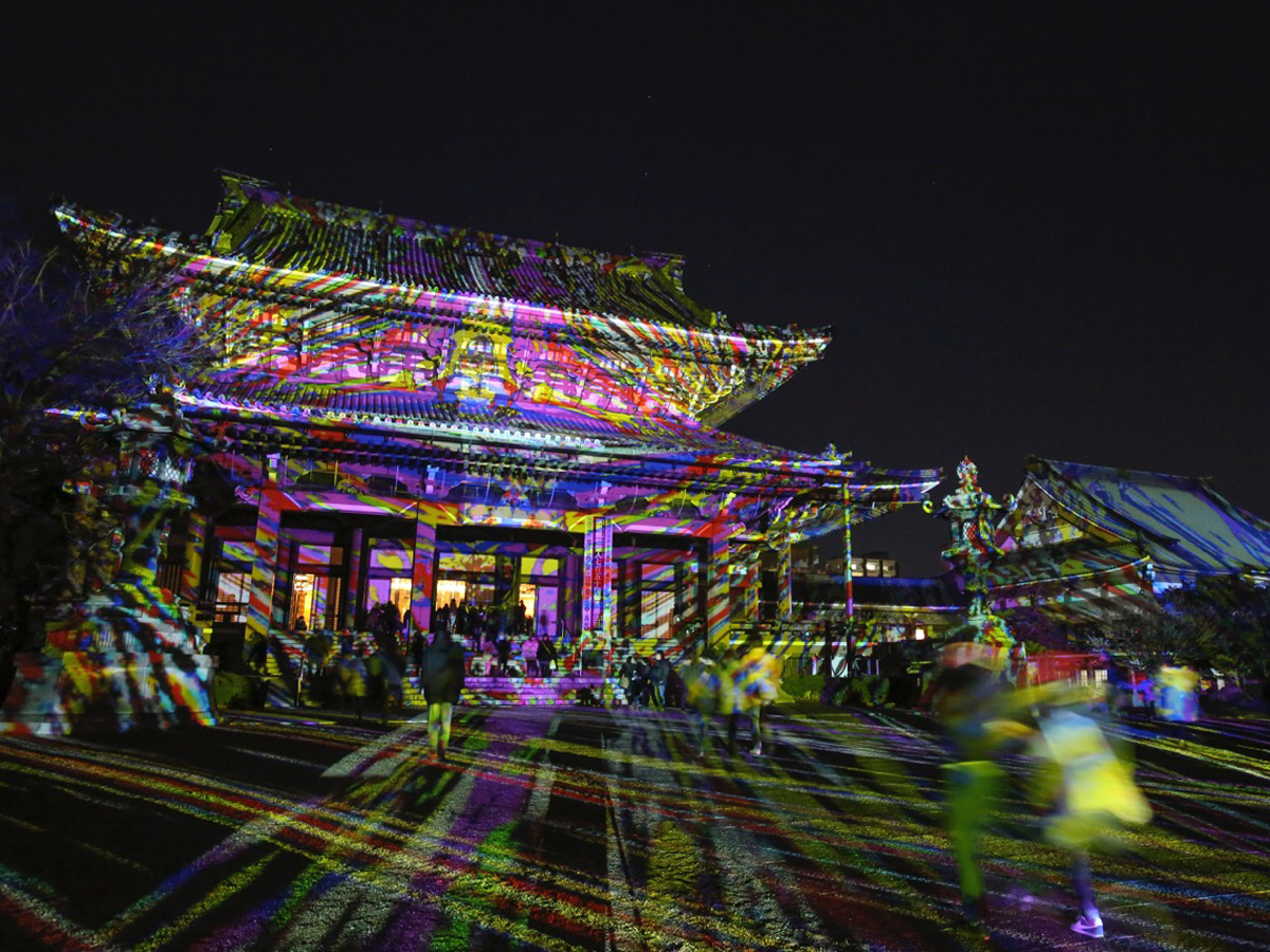 Higashi Betsuin Temple &amp; D-K Live Digital Kakejiku