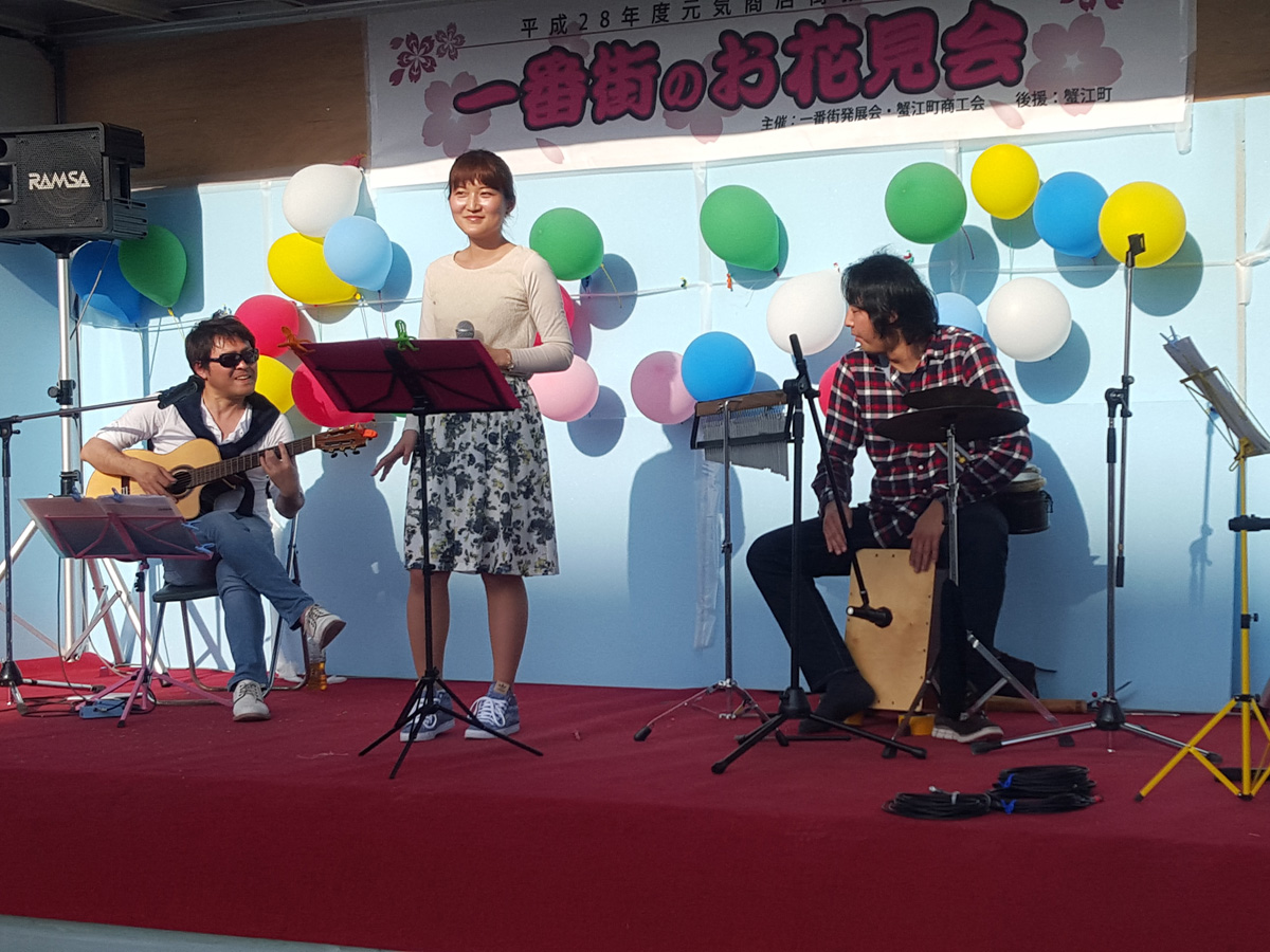 一番街お花見会