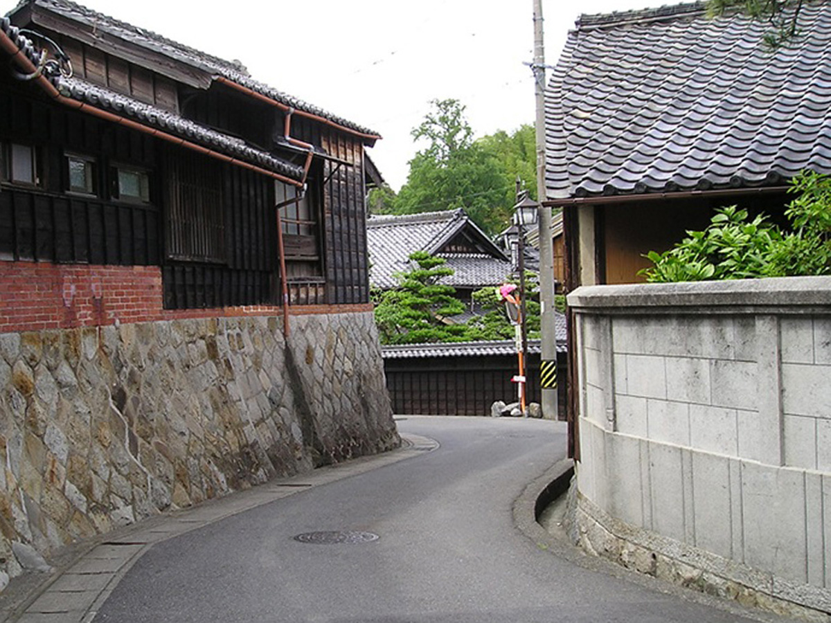 岡田まちあるきバス