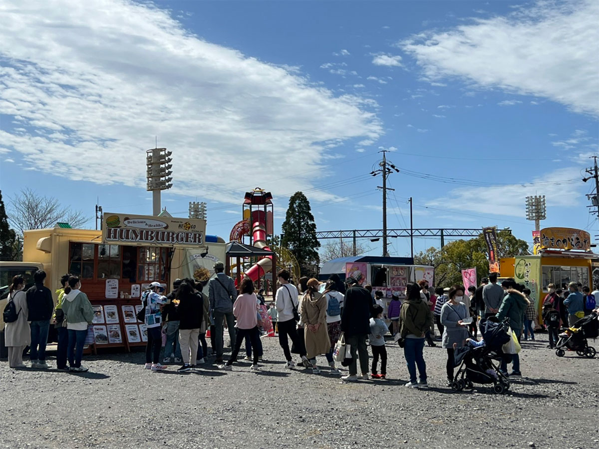 尾張旭・城山公園さくらまつり