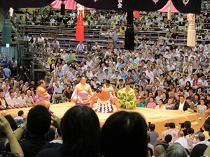 大相撲名古屋場所