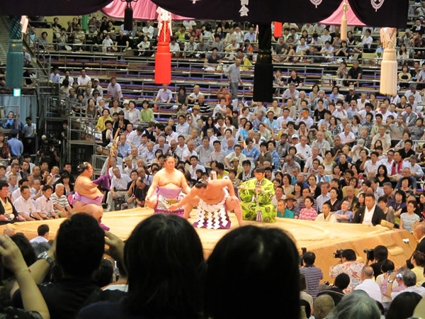 大相撲名古屋場所