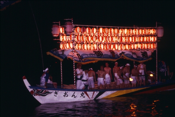 日間賀島ぎおん祭り