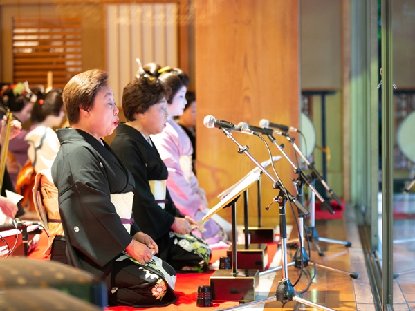 60th Kawabun-za "Geiko &amp; Maiko of Nagoya - Meigiren Performance"
