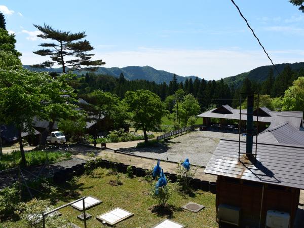 グリーンステージ花の木　山の大自然、夏休みは川遊びで大満喫！