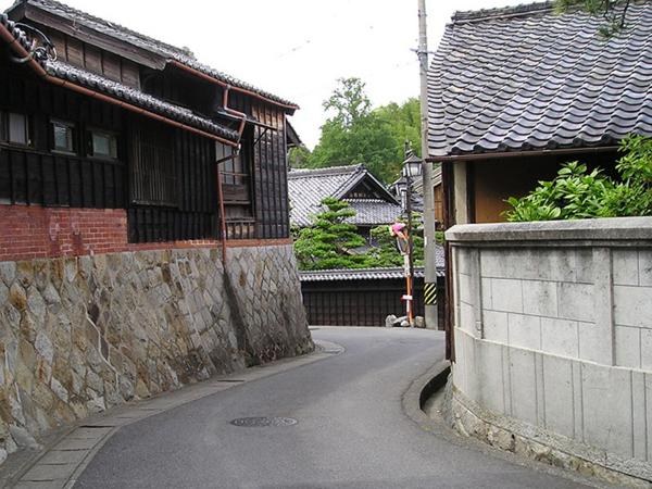 岡田まちあるきバス