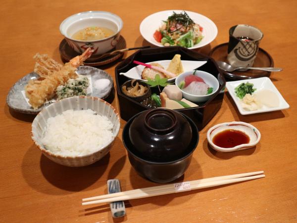 吹きガラス体験＆隠れ家日本料理店の特別ランチコース