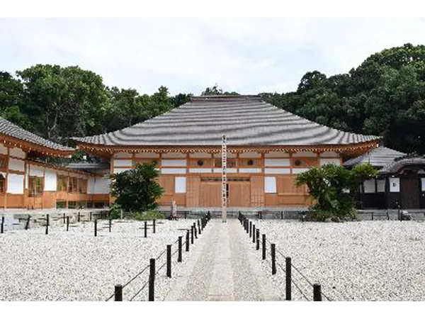 乾坤院本堂