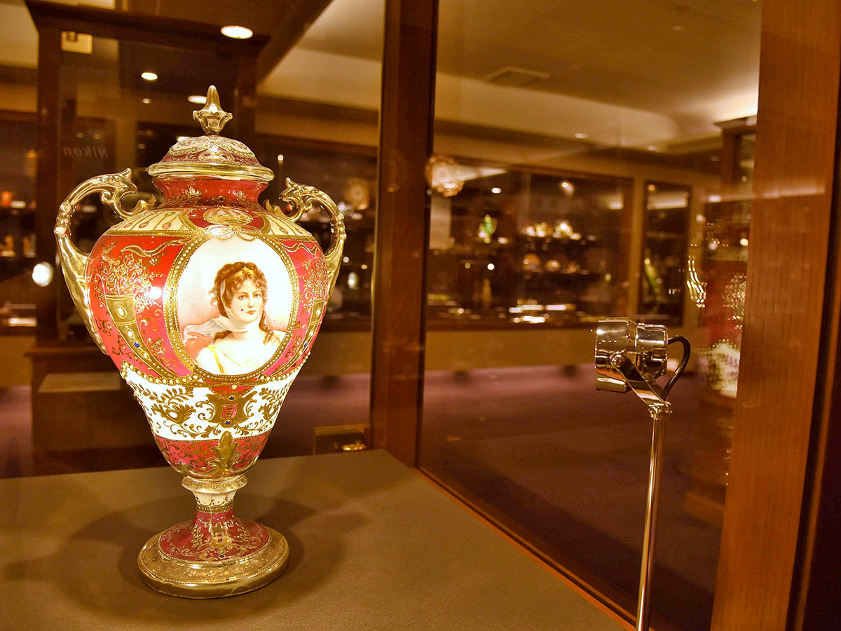 Noritake Garden, Museum and Craft Center