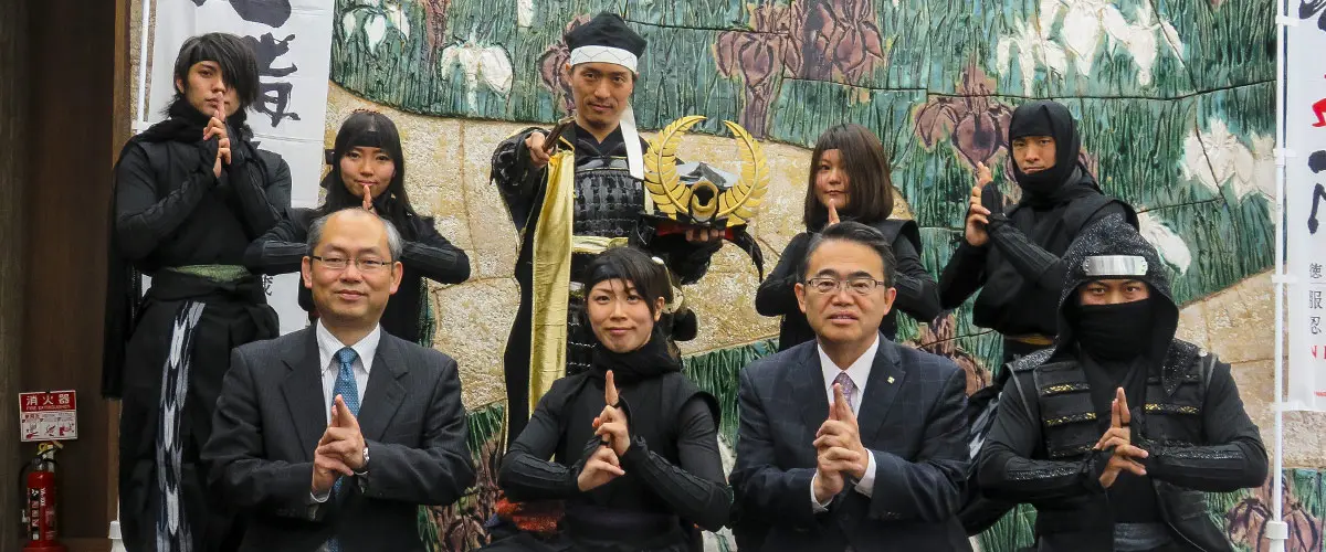 德川家康和服部半藏忍者隊拜訪縣知事  公佈新成員