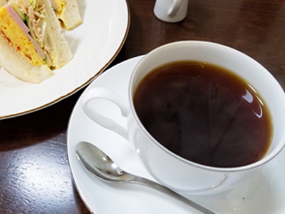 一宫早餐的世界----对饮茶充满爱