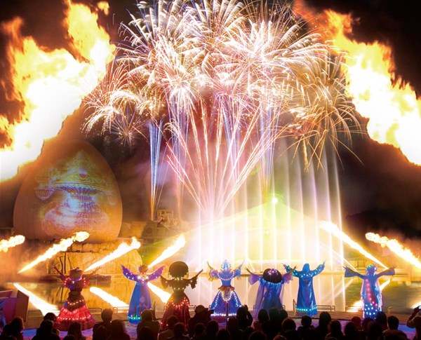 Fireworks Spectacular - FLAME - Laguna Ten Bosch