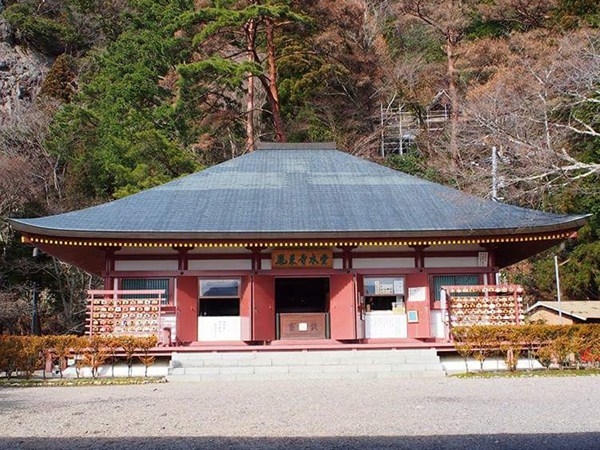 鳳來寺山、鳳來寺