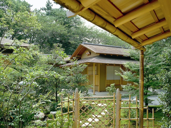 岡崎城・岡崎城公園・三河武士のやかた家康館