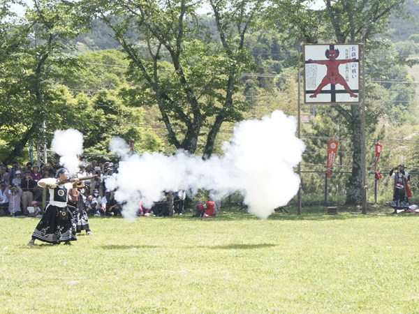 Nagashino Battle Flag Festival