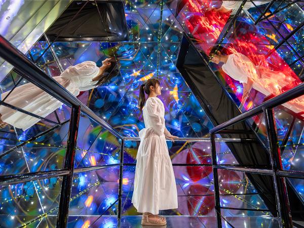 Mikawakougei Glass Art Museum