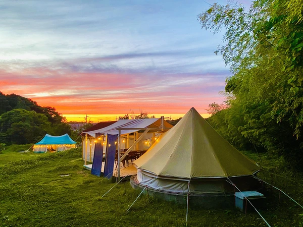 CAMP LOVE