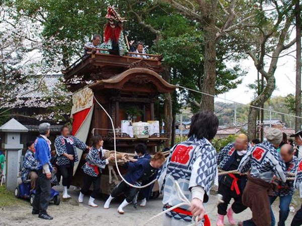 内海の春まつり
