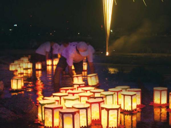 米津川焰火大会