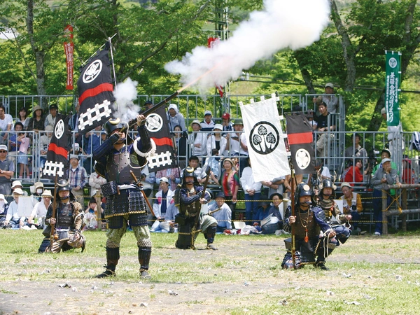 長篠合戦のぼりまつり