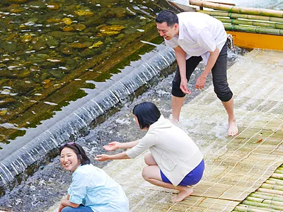 鮎のつかみどり 男川やな
