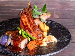 emCAMPUS FOOD