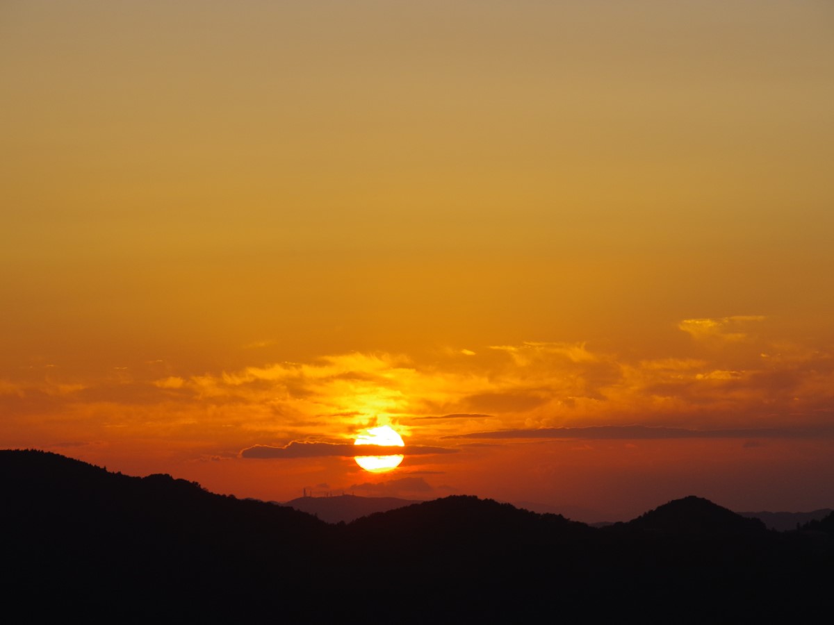 Sea of Clouds at Mt. Oshi (Oshiyama Unkai)