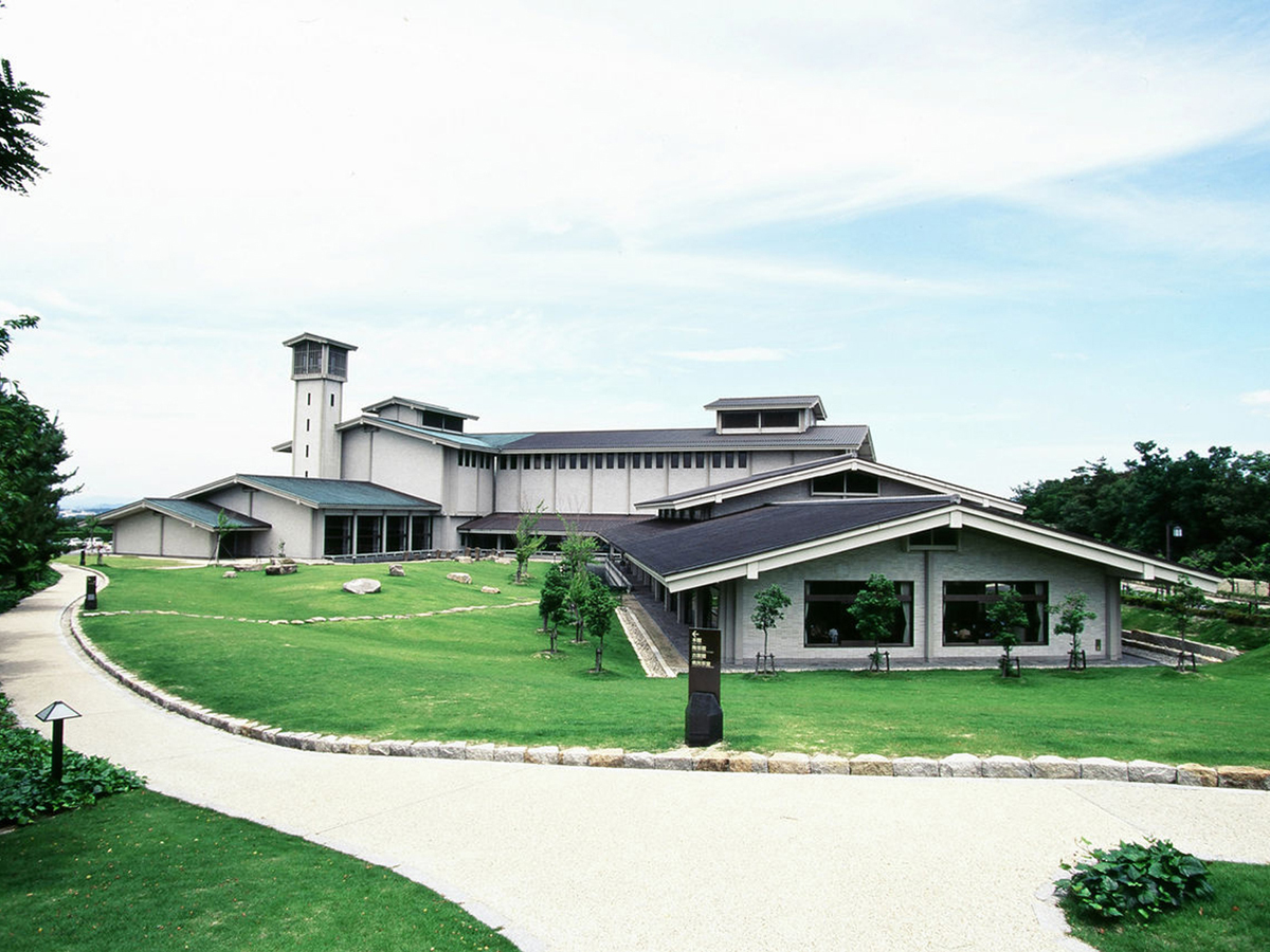 아이치현 도자기 미술관(전시관・도예관)