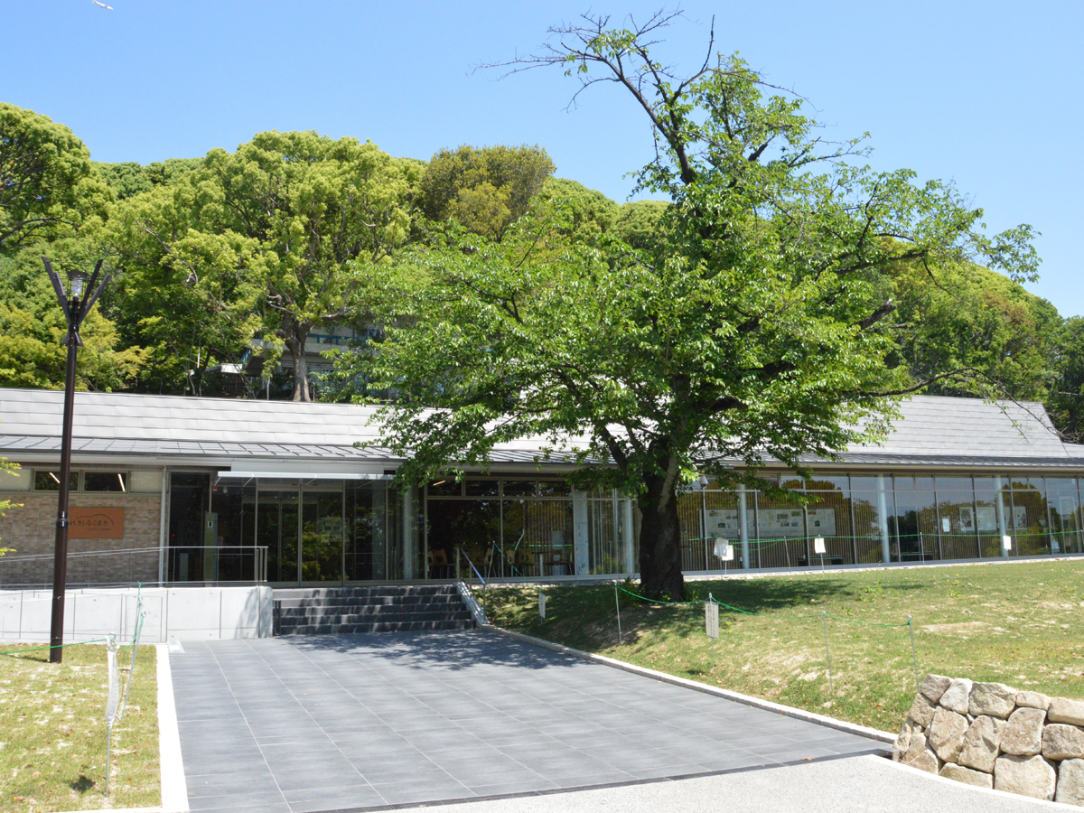 小牧山城 （小牧山歷史館・小牧山城史蹟情報館）