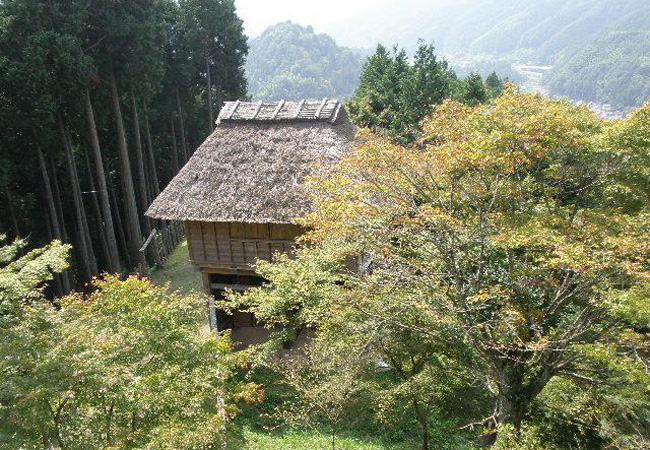 足助城