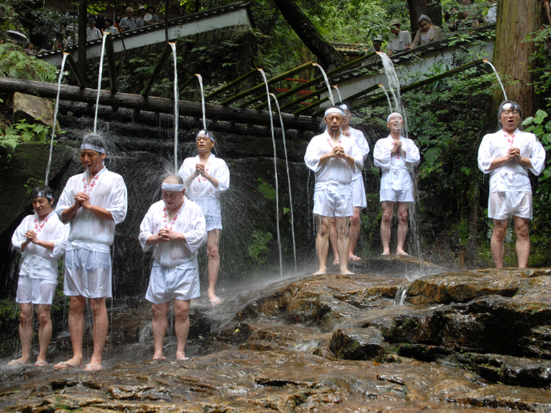 Hirahara Waterfall