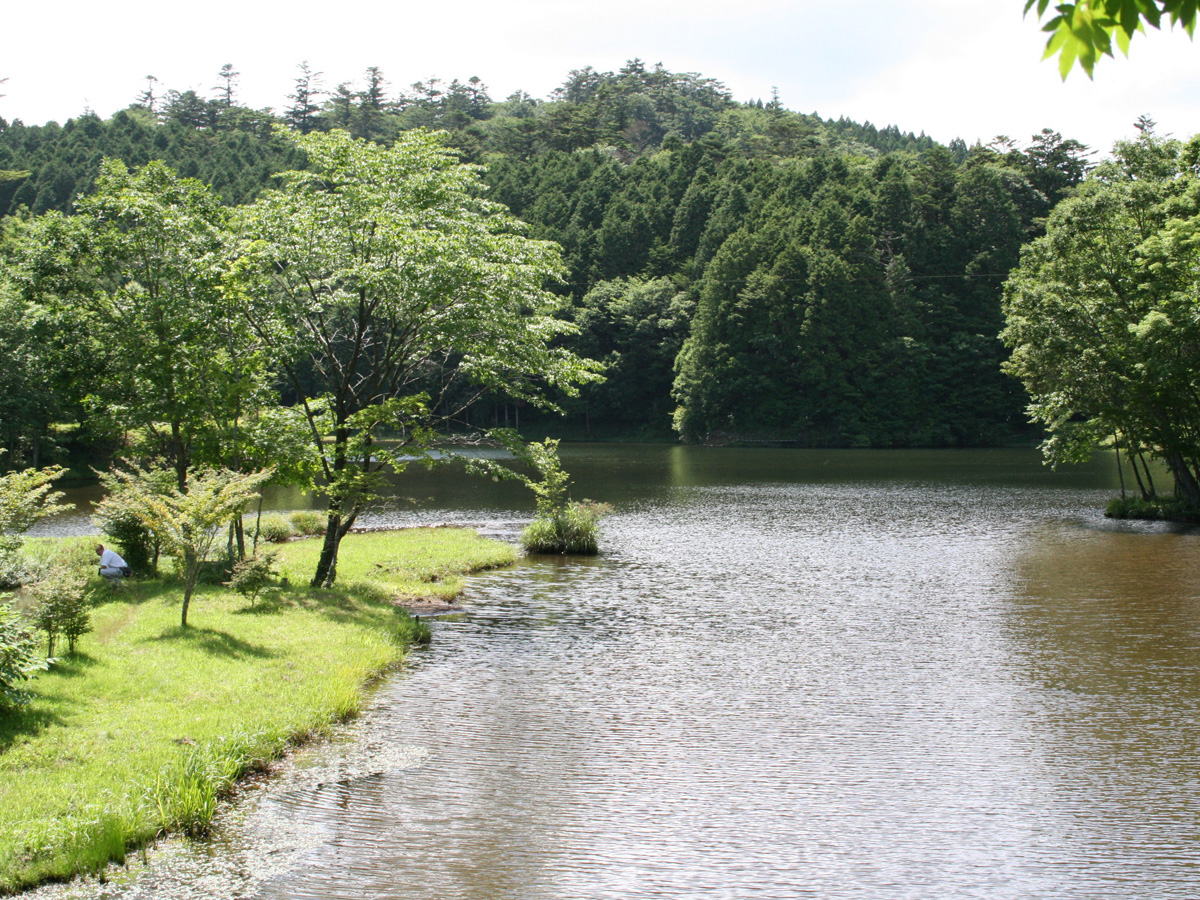 段戸湖ルアーフライ管理釣り場