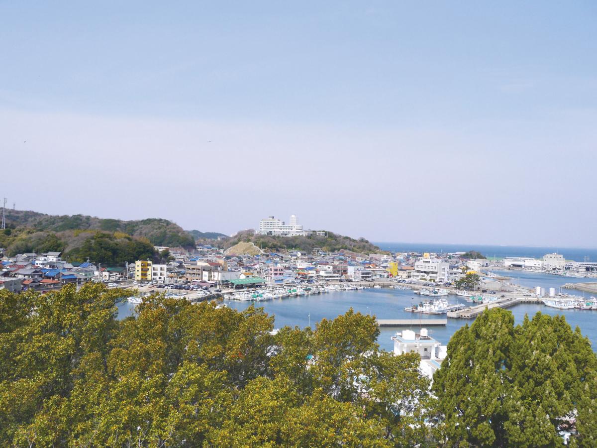 師崎港