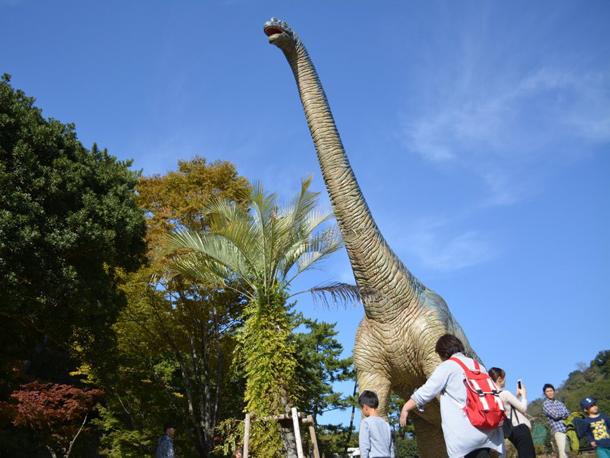 東公園