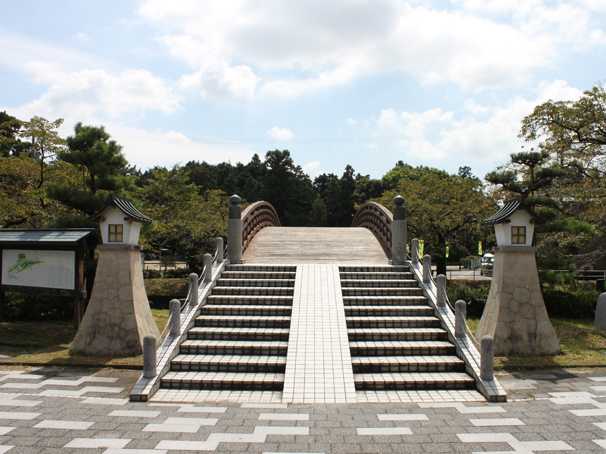堀尾跡公園