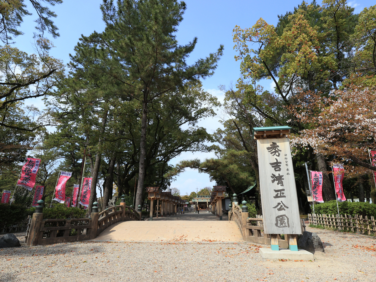 豊國神社