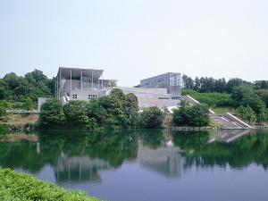 岡崎市美術博物館