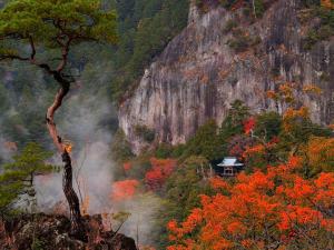 Mt. Horaiji and Horaiji Temple