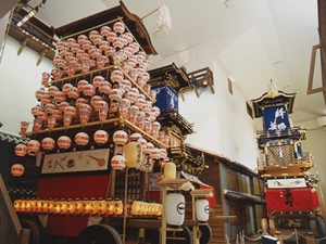 どんでん館