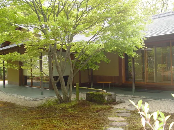 豊田市美術館