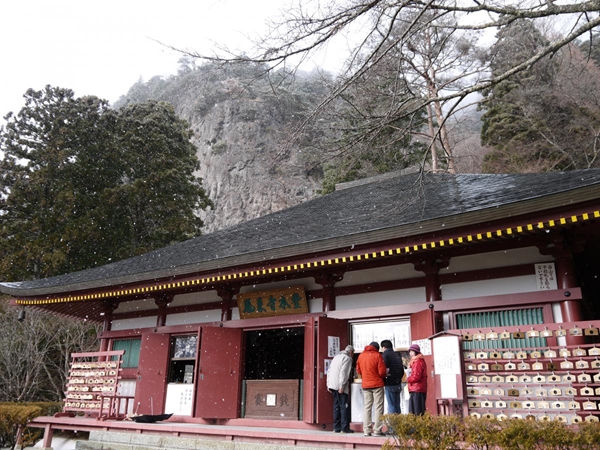 鳳来寺山・鳳来寺